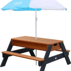 AXI Nick Zand & Water Picknicktafel In Antraciet/Bruin - Parasol Blauw/Wit - Picknick Tafel Voor Kinderen Van Hout -Tuin Vrienden Verkoopwinkel 1000x1200 1