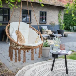 Vita5 Macramé Hangstoel - Voor Binnen En Buiten - Zonder Standaard - Incl. Kussen, Boekenvak En Beschermhoes - Tot 150kg - Bruin/Beige -Tuin Vrienden Verkoopwinkel 1200x1200 128