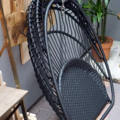 Merkloos Hangstoel Norway - Zwart Wicker & Touw Luxe Egg Hangstoel Met Dikke Antraciete Kussens Met Frame - Inklapbare Basket -Tuin Vrienden Verkoopwinkel 800x1200 9