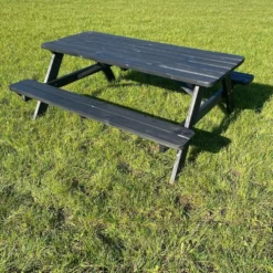 Goedkopepicknicktafels.nl | Zwarte XL Picknicktafel | Tuintafel 6 Persoons | Zwart Gespoten Gedroogd Grenen Hout! -Tuin Vrienden Verkoopwinkel 982x1200